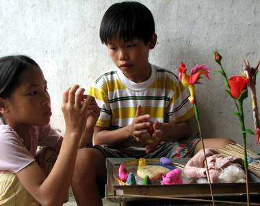 “Тохе” - вьетнамская детская традиционная игрушка - ảnh 2
